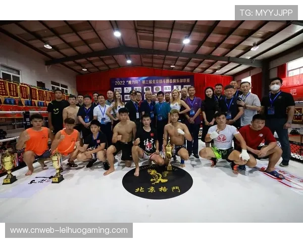 国内多家顶级格斗俱乐部支持KM赛事,推动综合格斗普及 国内多家顶级格斗俱乐部支持KM赛事,推动综合格斗普及